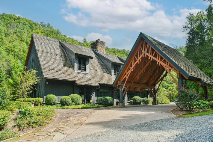 Hot Springs, North Carolina Cabin Rental - Gallery Image #5