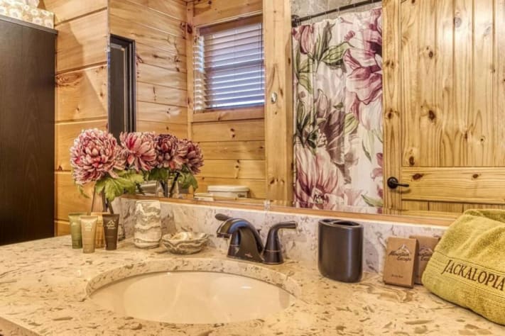 Gatlinburg, Tennessee Cabin Rental - Gallery Image #16