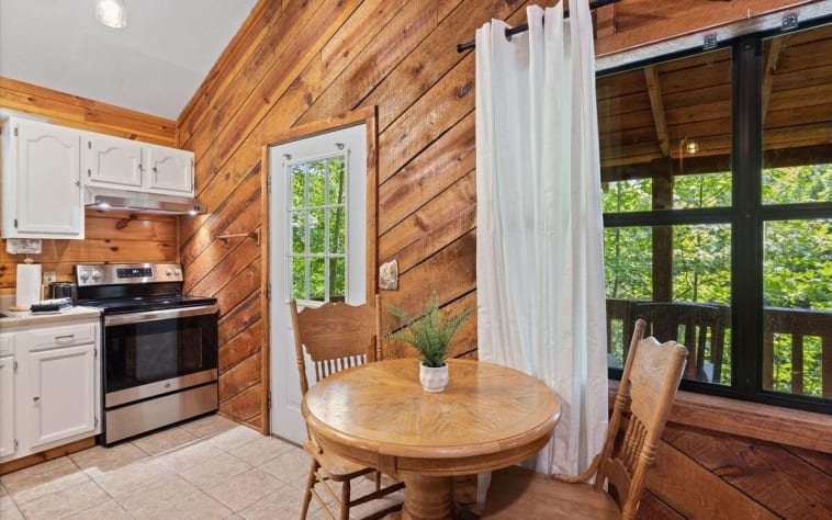 Sevierville, Tennessee Cabin Rental - Gallery Image #6