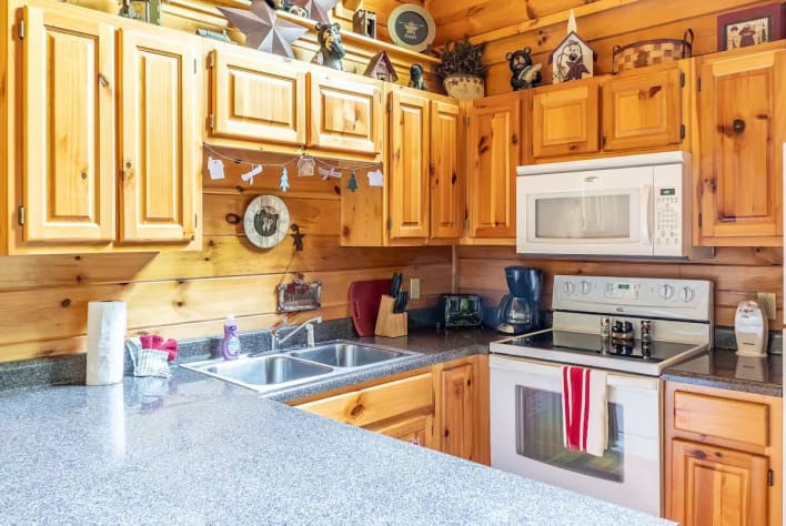 Pigeon Forge, Tennessee Cabin Rental - Gallery Image #11