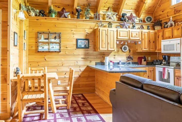 Pigeon Forge, Tennessee Cabin Rental - Gallery Image #16