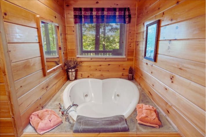 Pigeon Forge, Tennessee Cabin Rental - Gallery Image #4
