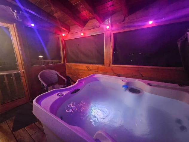 Pigeon Forge, Tennessee Cabin Rental - Gallery Image #2
