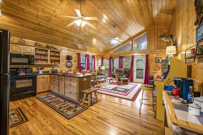 Sevierville, Tennessee Cabin Rental - Gallery Image #1