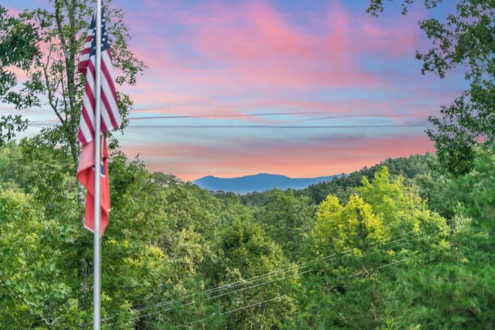 Dandridge, Tennessee Cabin Rental - Gallery Image #13