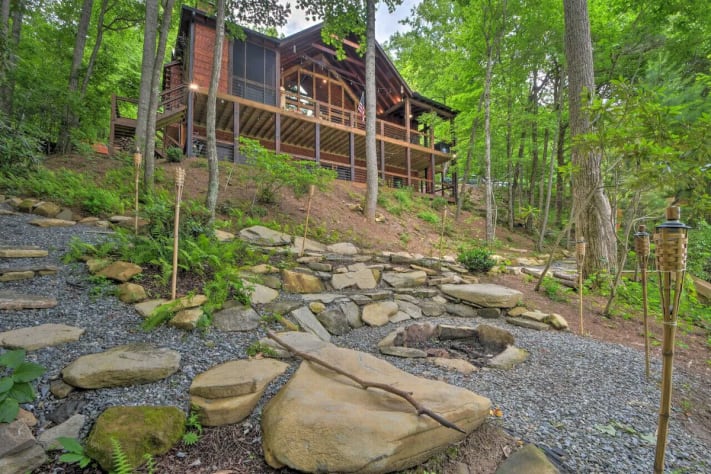 Terrace/patio Nantahala Lake, North Carolina Cabin Rental - Gallery Image #5
