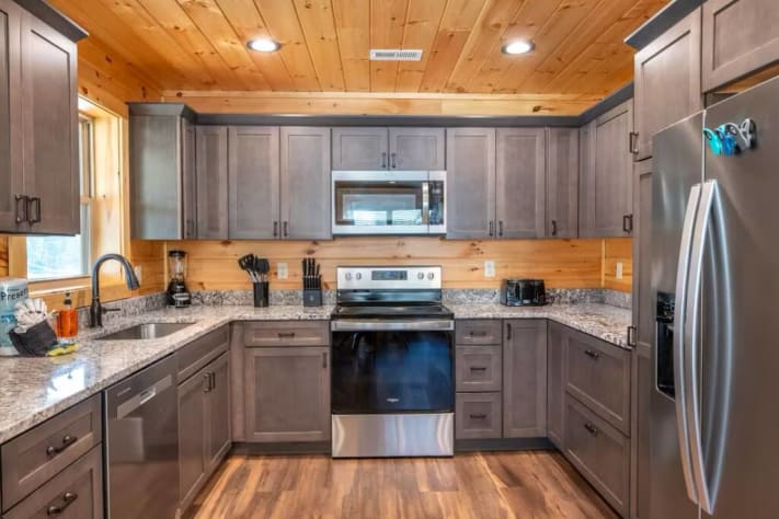 Gatlinburg, Tennessee Cabin Rental - Gallery Image #11