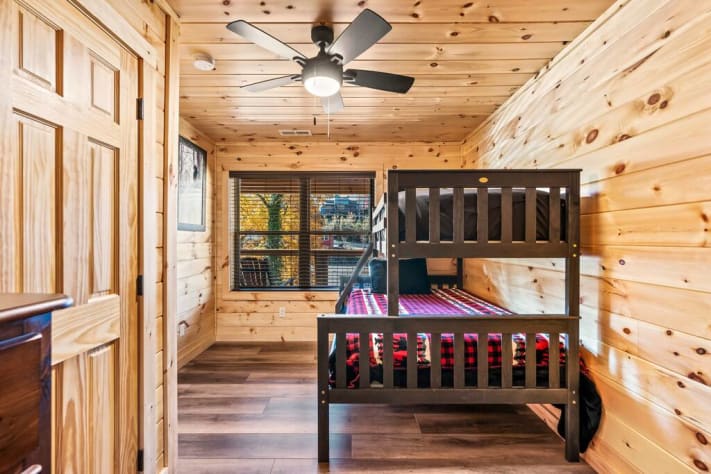 Gatlinburg, Tennessee Cabin Rental - Gallery Image #9