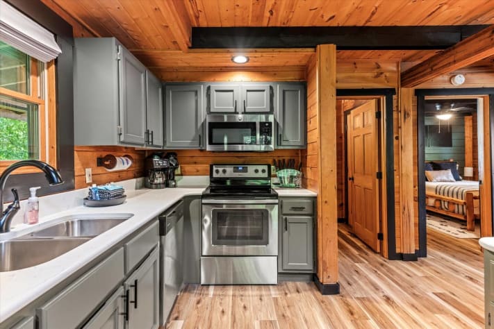 Gatlinburg, Tennessee Cabin Rental - Gallery Image #9