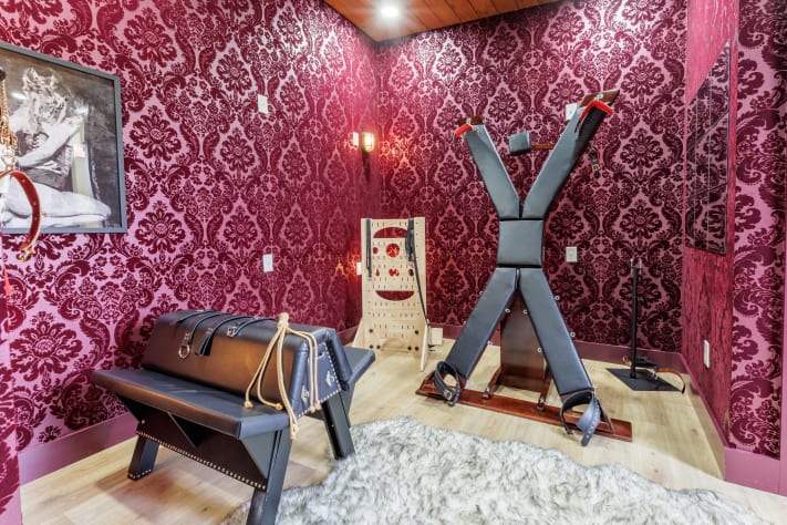 An immersive environment crafted for exploration and connection Sevierville, Tennessee Cabin Rental - Gallery Image #24