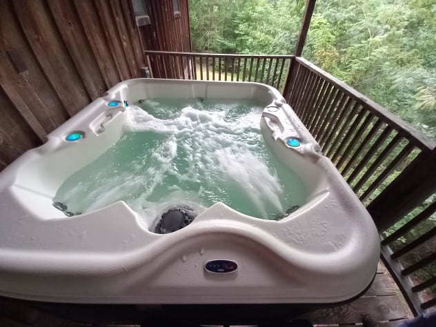 hot tub Pigeon Forge, Tennessee Cabin Rental - Gallery Image #3