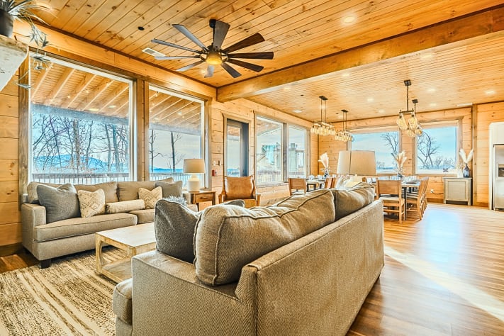 Need a space to relax and catch up with others, here is your spot. Sevierville, Tennessee Cabin Rental - Gallery Image #23