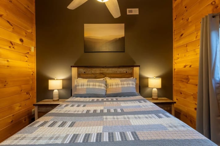 Sevierville, Tennessee Farmhouse Rental - Gallery Image #13