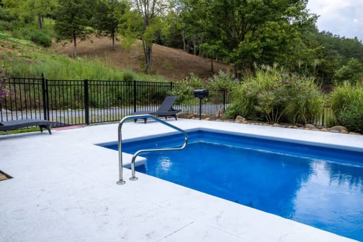 Sevierville, Tennessee Farmhouse Rental - Gallery Image #15