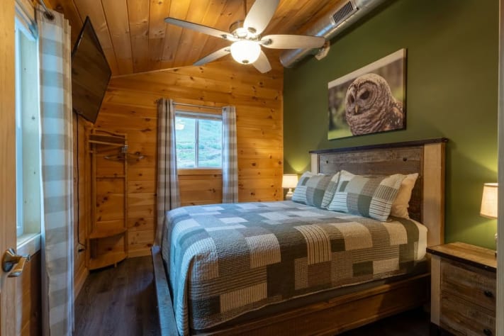 Sevierville, Tennessee Farmhouse Rental - Gallery Image #17