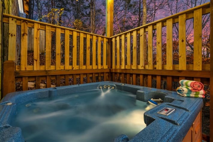 hot tub! Pigeon Forge, Tennessee Cabin Rental - Gallery Image #23