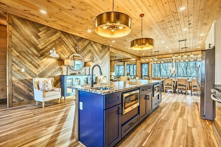 Claim a stool at the island while your breakfast for thirty six comes together Sevierville, Tennessee Cabin Rental - Gallery Image #24