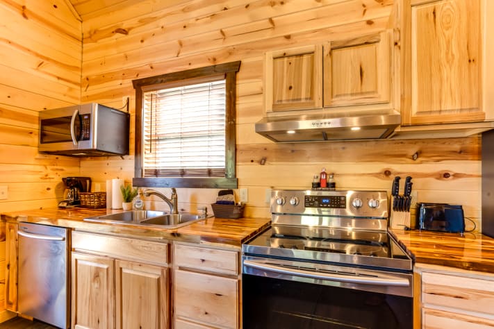 Pigeon Forge, Tennessee Cabin Rental - Gallery Image #2