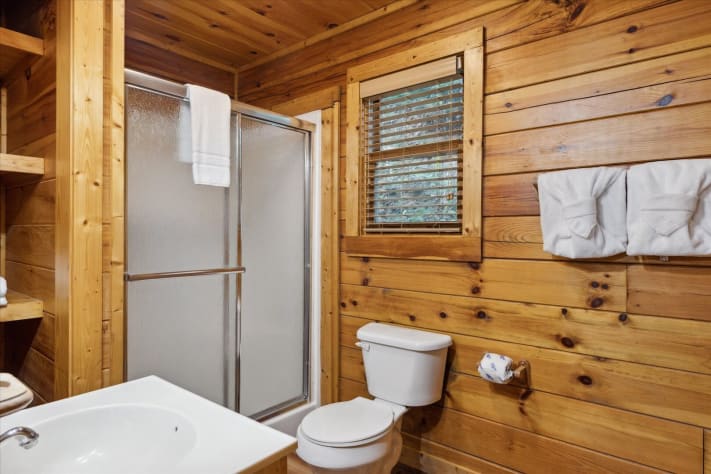 Pigeon Forge, Tennessee Cabin Rental - Gallery Image #18