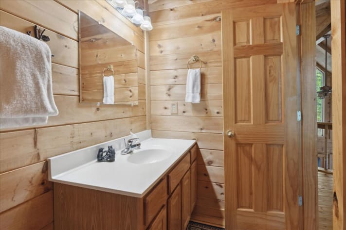 Gatlinburg, Tennessee Cabin Rental - Gallery Image #24