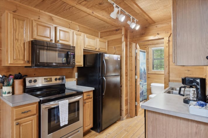 Gatlinburg, Tennessee Cabin Rental - Gallery Image #9