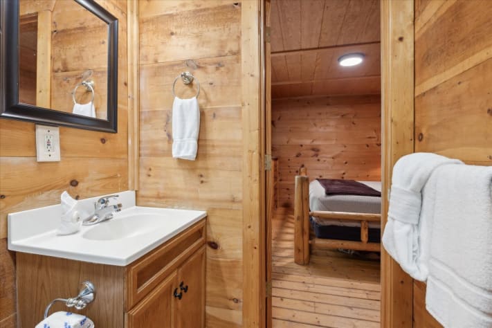 Gatlinburg, Tennessee Cabin Rental - Gallery Image #15