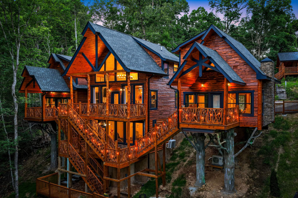 TRIPLE TREEHOUSE LODGE photo 1