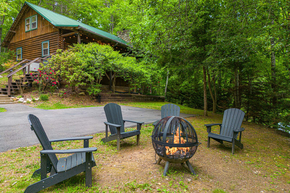 MOONLIT MOUNTAIN LODGE photo 1