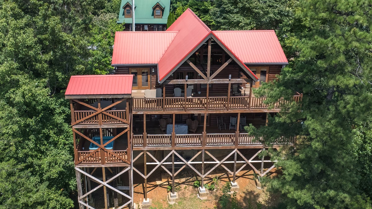 ELK RIDGE LODGE photo 1