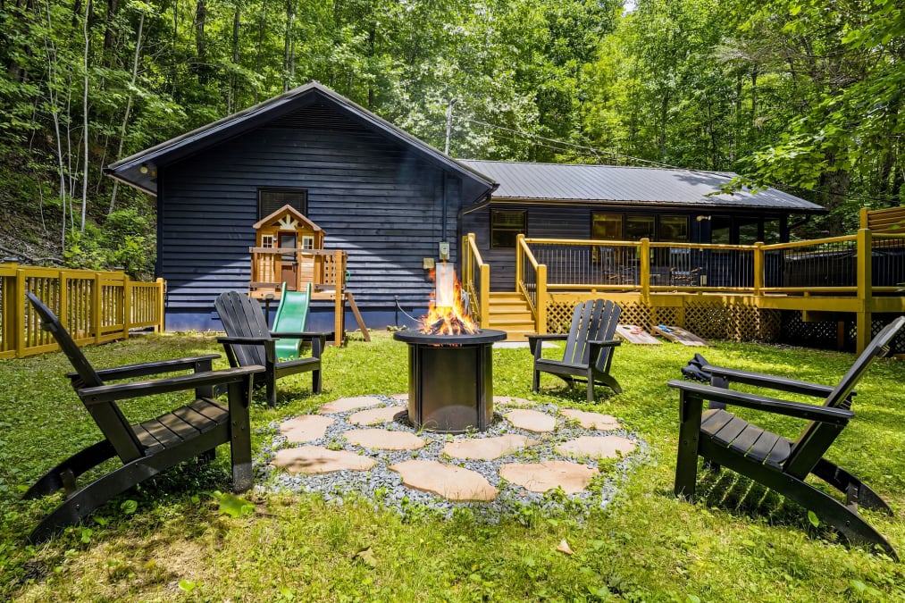 BEAR RIDGE HIDEAWAY photo 1