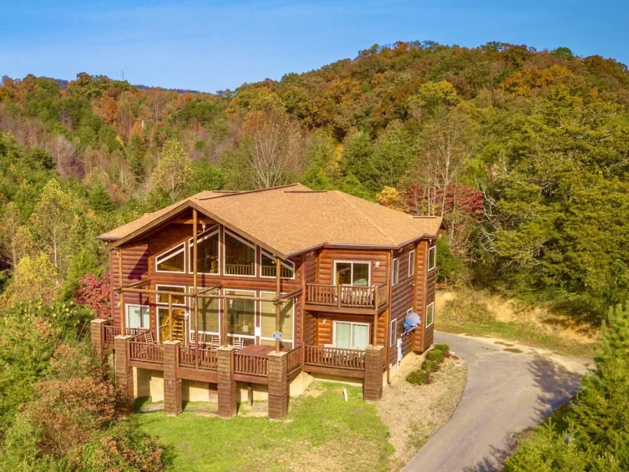 Mountains & Movies: Make Offer for Summer photo 1
