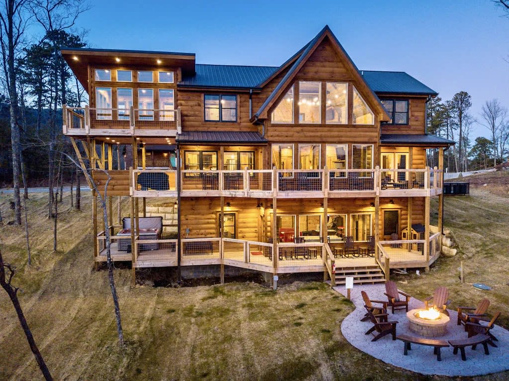 Treetop Treasure: Make Offer for Summer - Laurel Branch, image size:1024x768