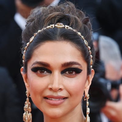 Deepika Padukone - Biography, Age & Facts - Starlogue