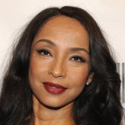 Sade - Biography, Age & Facts - Starlogue