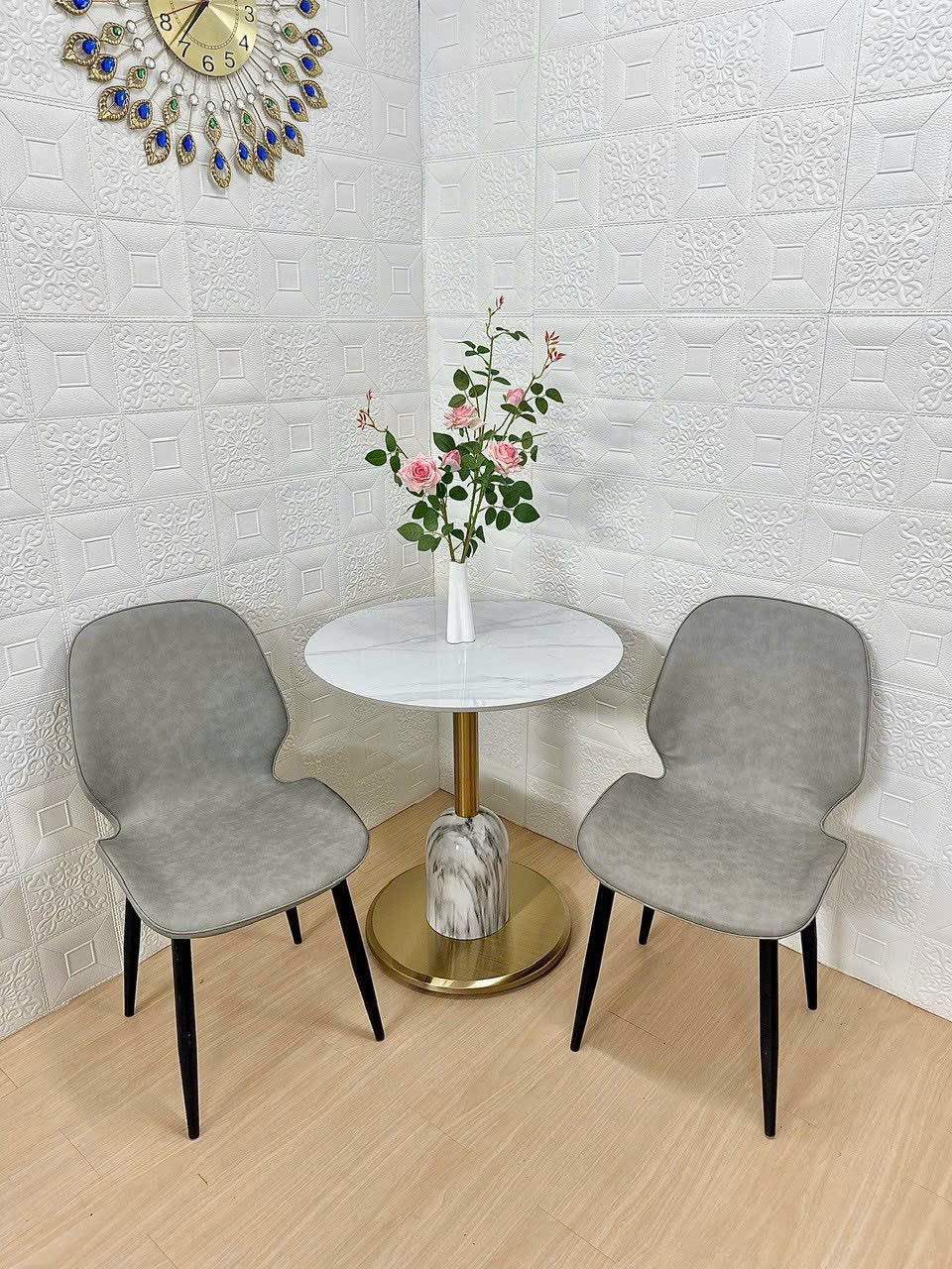 Sofa da phòng khách hiện đại