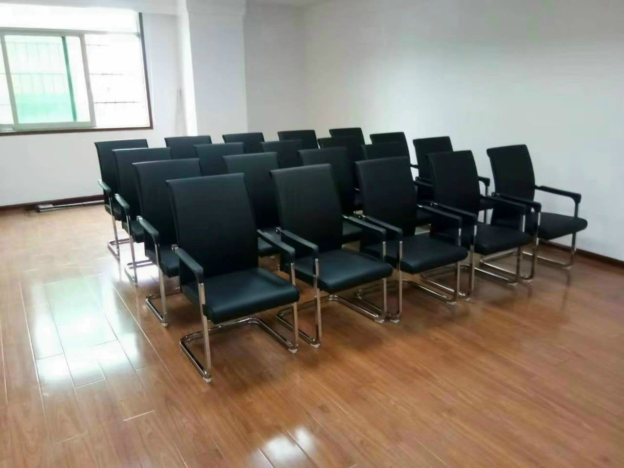 Ghế chân quỳ văn phòng hiện đại - ảnh 4