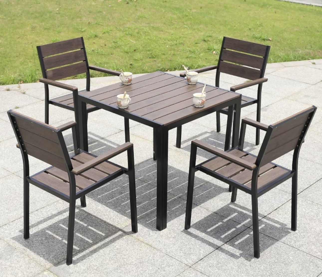 Bàn ghế gỗ nhựa ngoài trời tiện dụng - ảnh 3