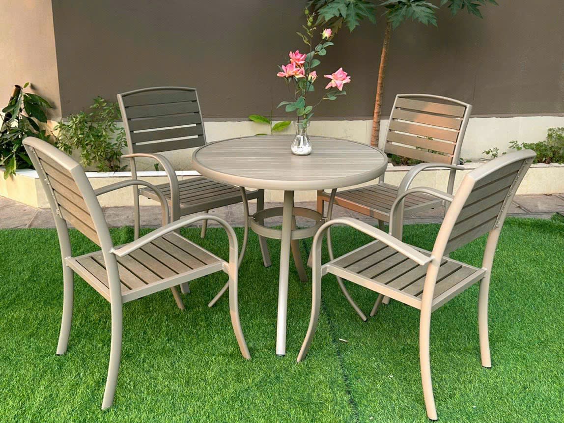 Bàn ghế gỗ nhựa ngoài trời phong cách - ảnh 1