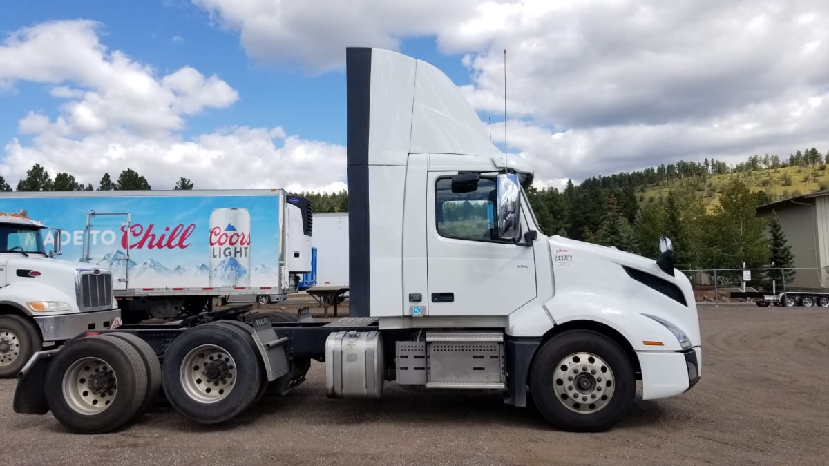 2020 Volvo VNL62T300 243762