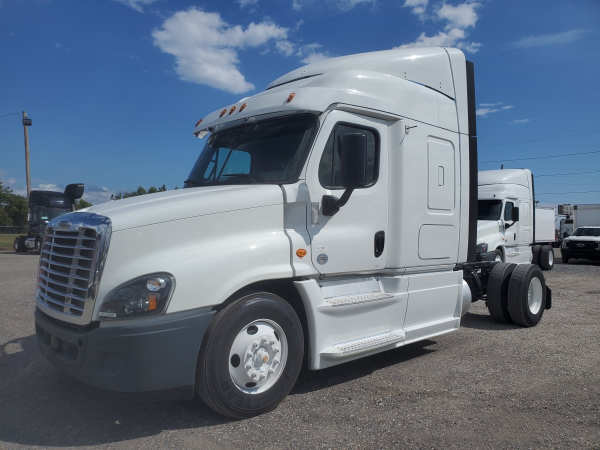 Freightliner/Mercedes CASCADIA 125 VEH-243936