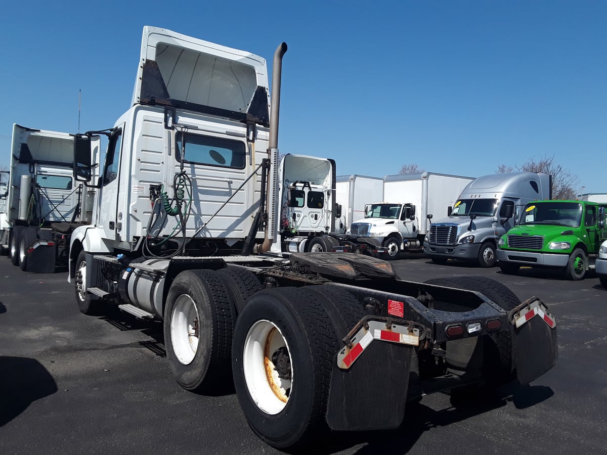 2015 Volvo VNL64TRACTOR 310864