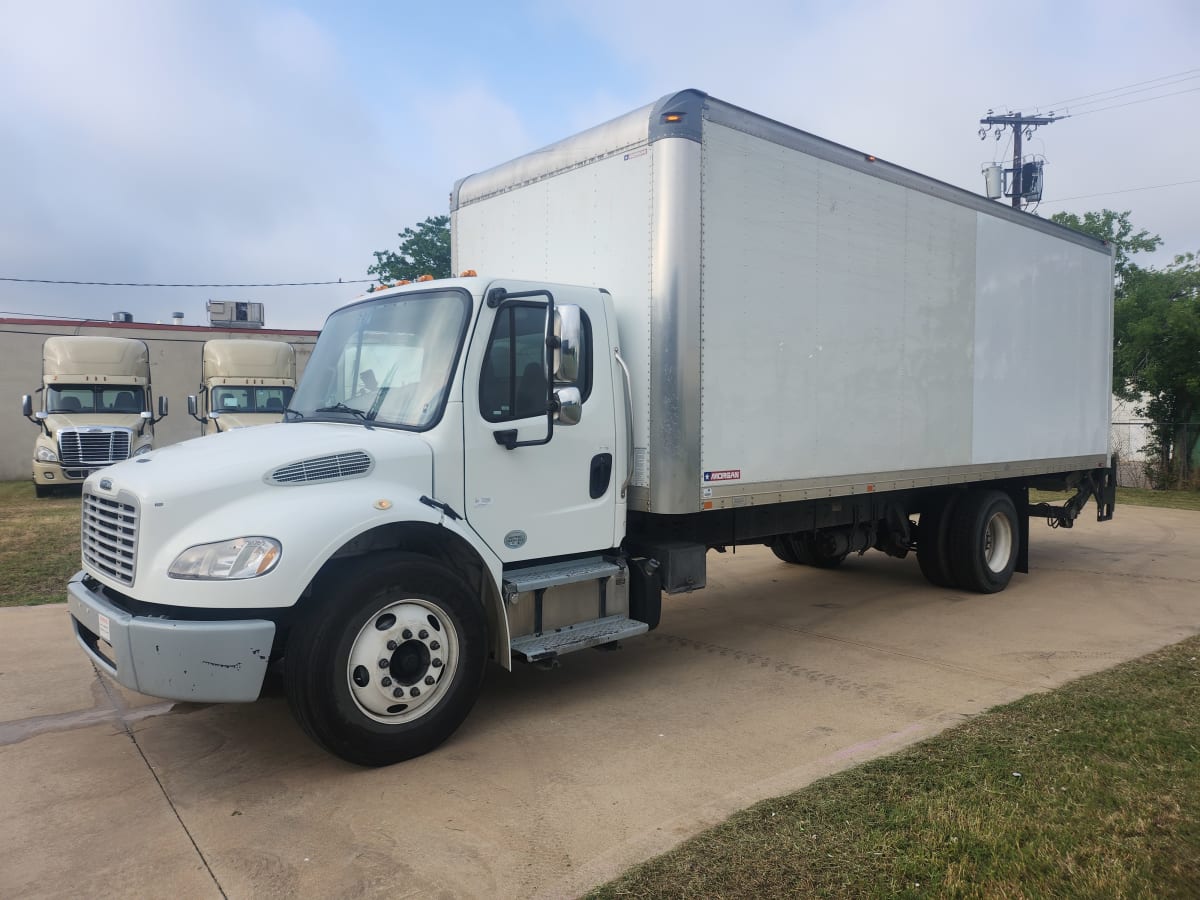 Freightliner/Mercedes M2 106 VEH-311709