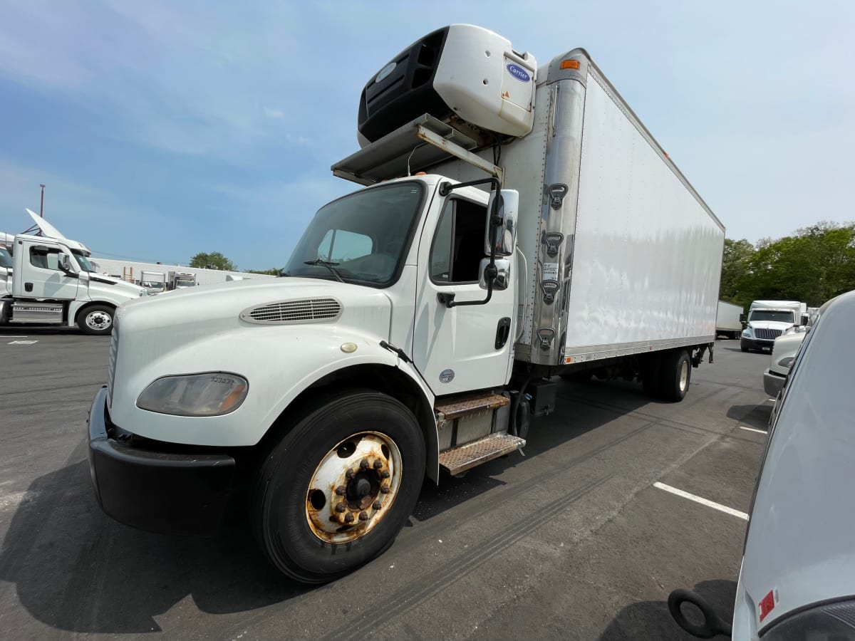 Freightliner/Mercedes M2 106 VEH-323239