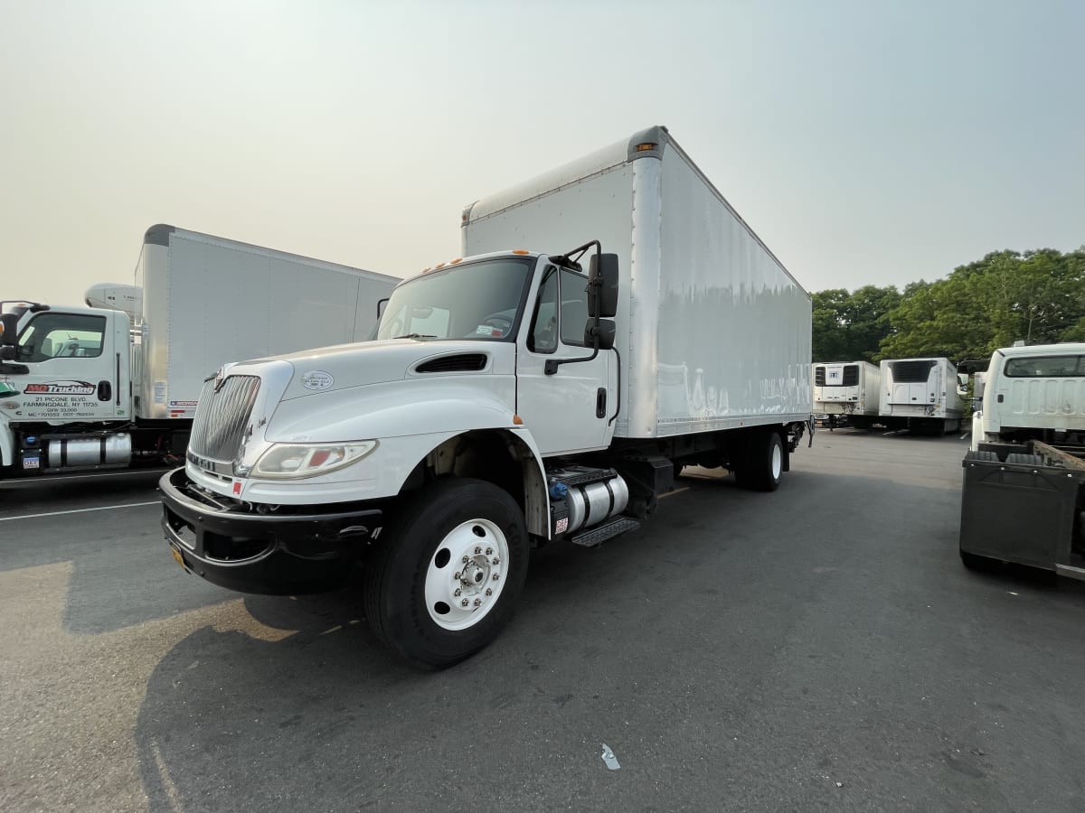 Navistar International 4300 VEH-335973