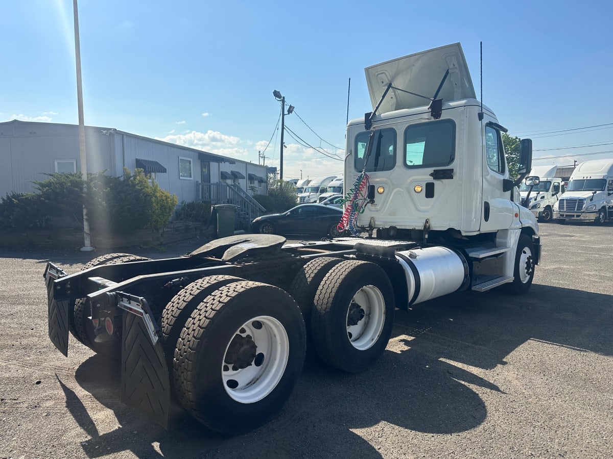 2016 Freightliner/Mercedes CASCADIA 125 356979