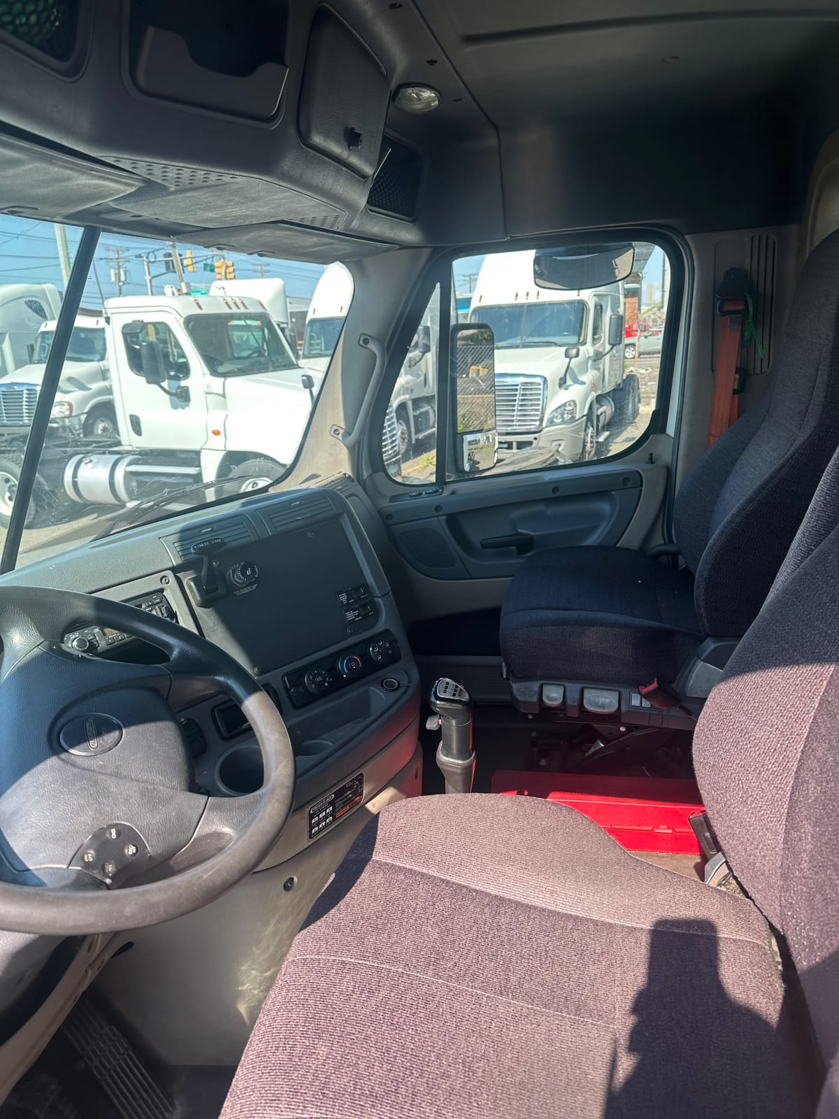 2016 Freightliner/Mercedes CASCADIA 125 356979