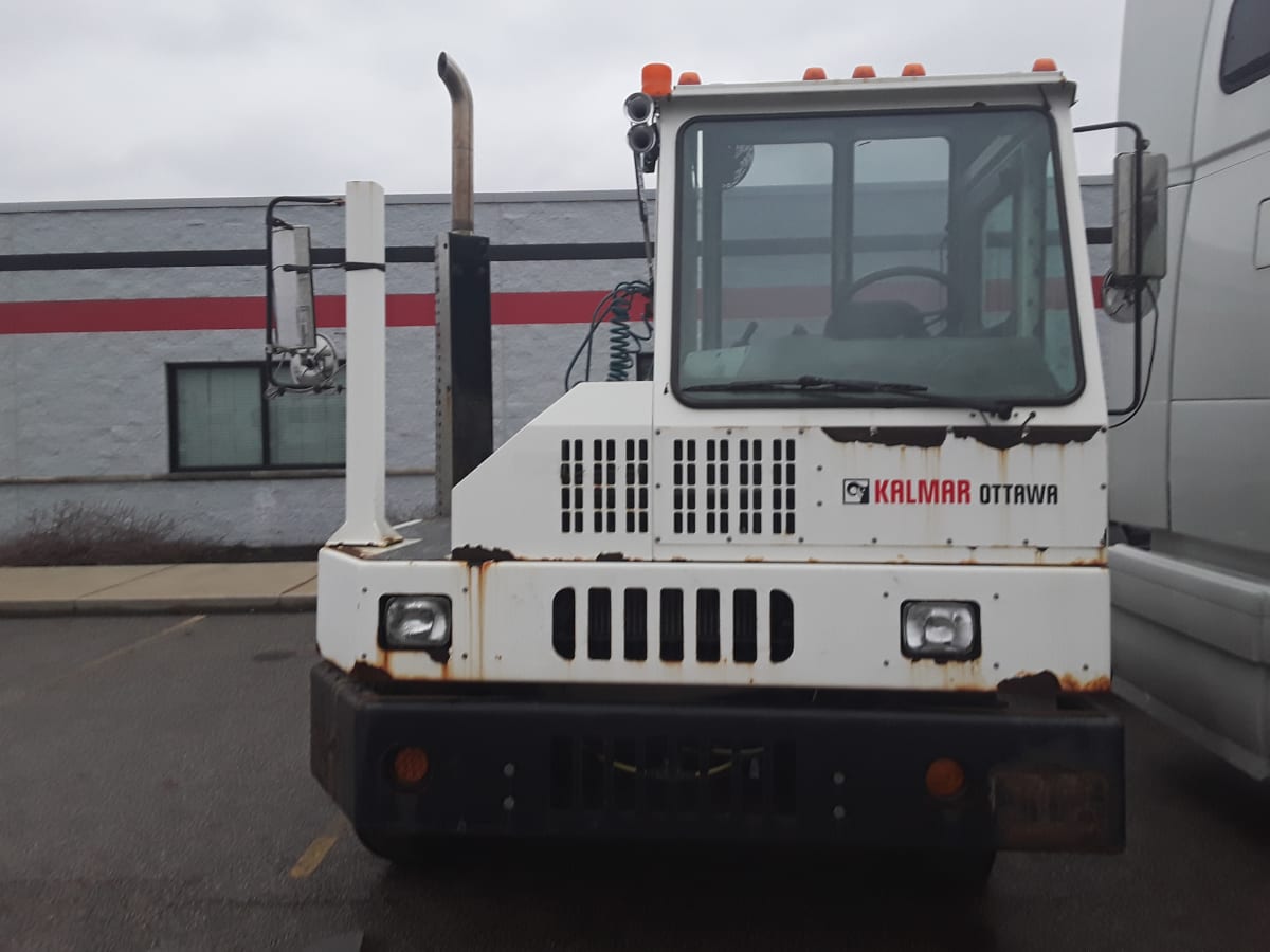 2015 Ottawa C30 358772