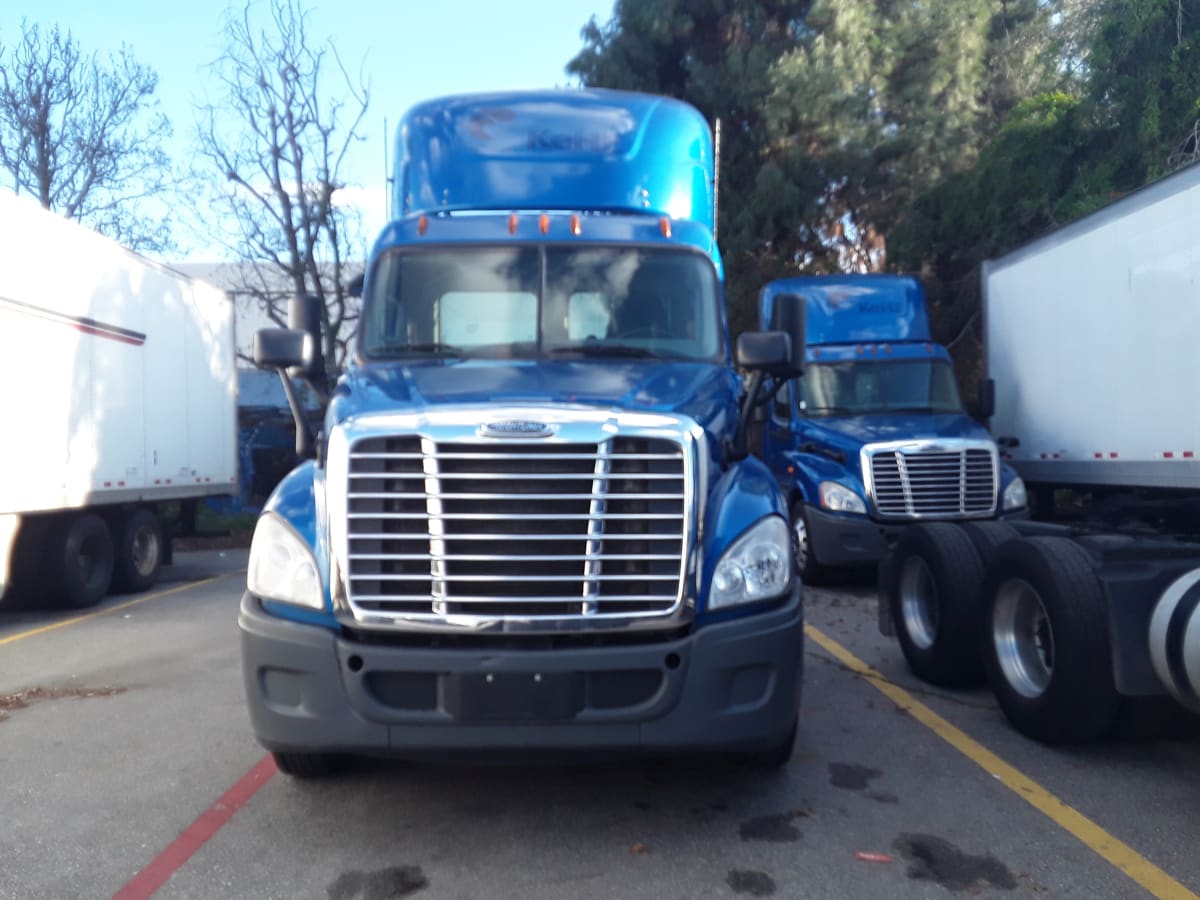 2016 Freightliner/Mercedes CASCADIA 125 371560