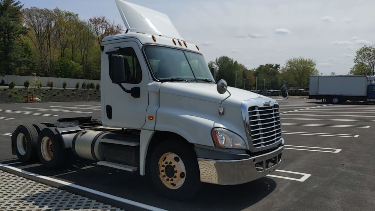 2015 Freightliner/Mercedes CASCADIA PX12564ST 639691