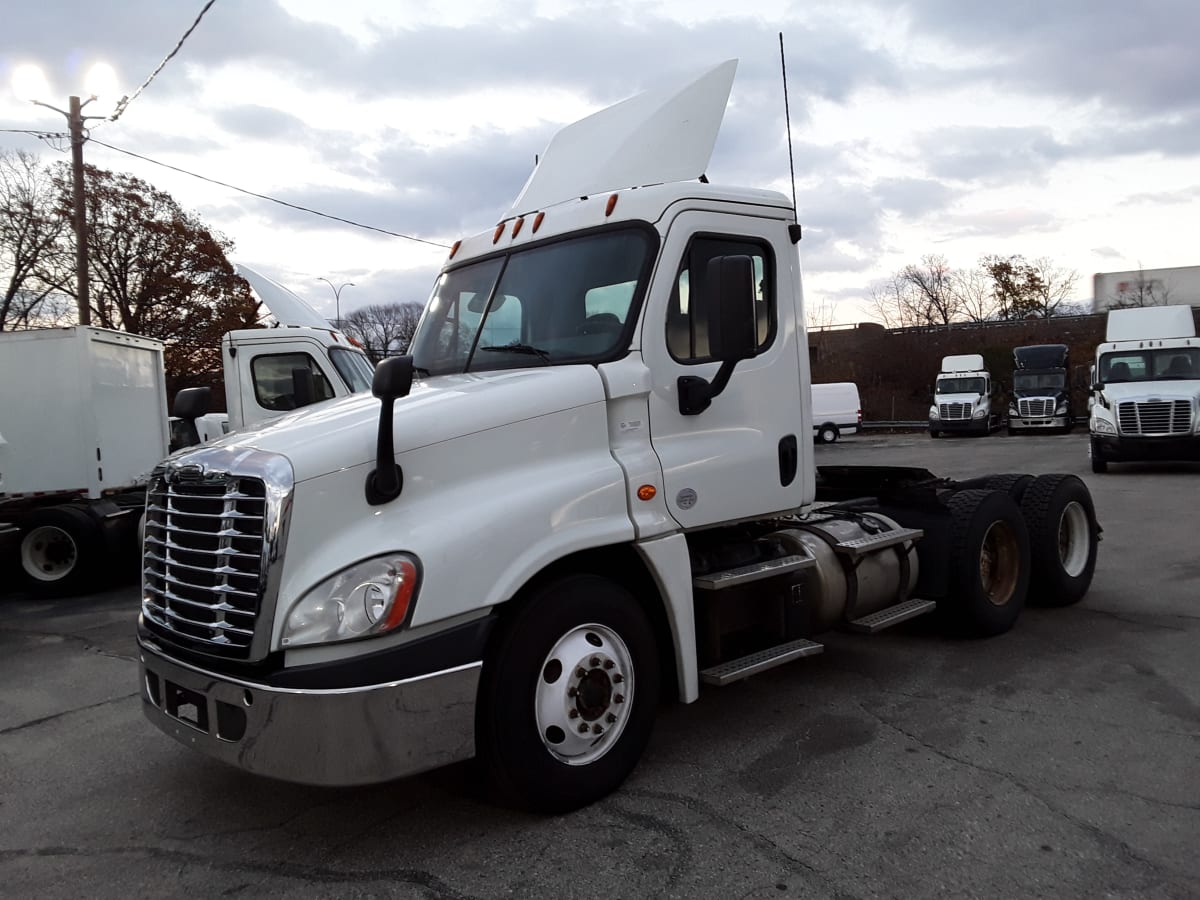 2016 Freightliner/Mercedes CASCADIA 125 643024